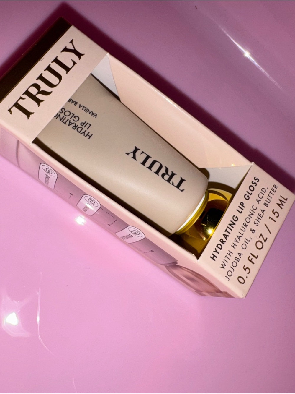 TRULY Hydrating Lip Gloss - Nude/Sheer